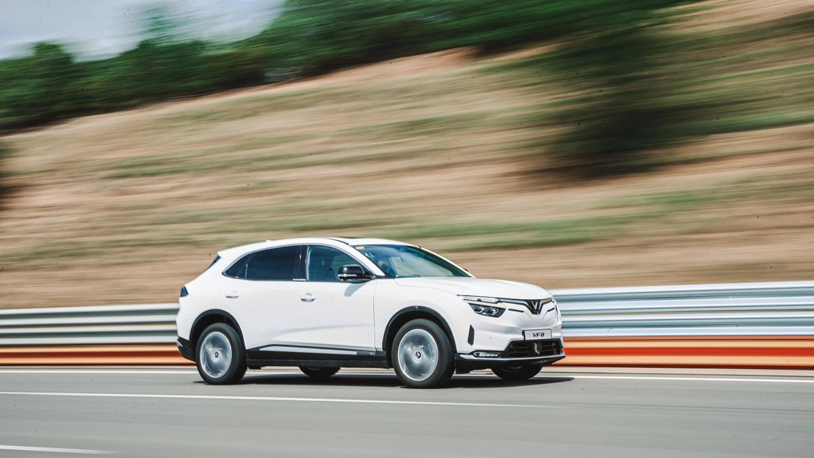 vinfast công bố chính sách đặc biệt để khẳng định cam kết hậu mãi cực tốt cho xe ô tô