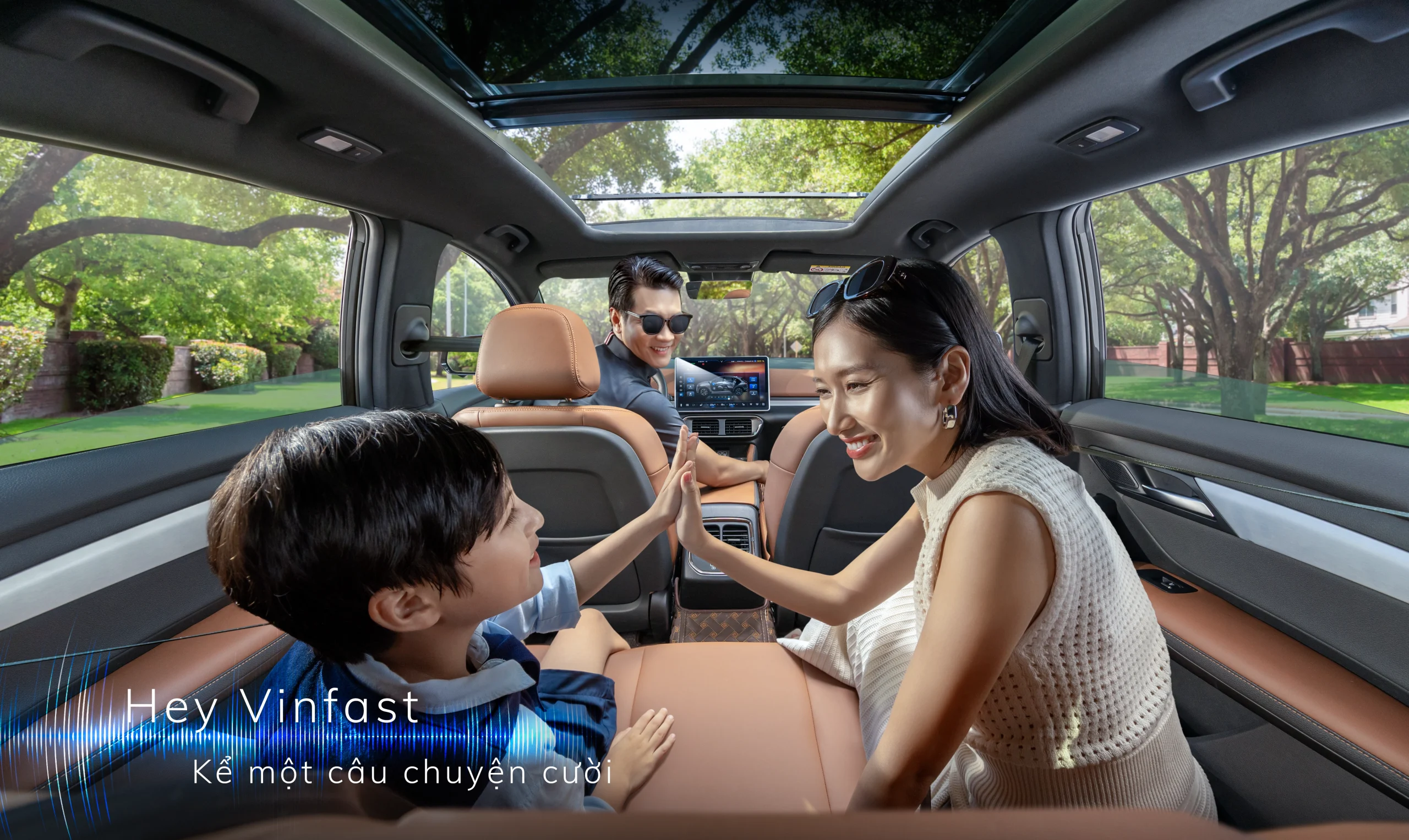 cua so troi toan canh vinfast vf8 lux plus scaled